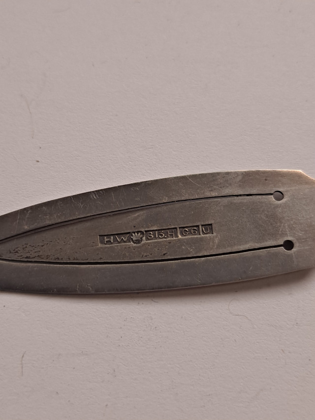 Hopeinen Kirjanmerkki