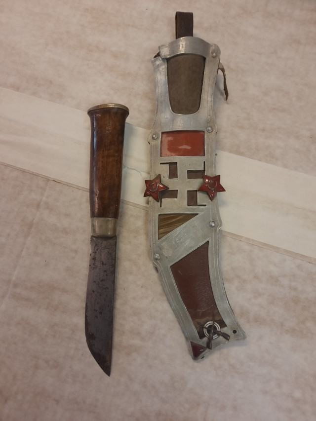 Puhdetyö puukko