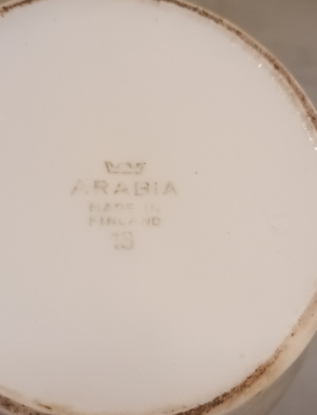 Arabia maitokannu