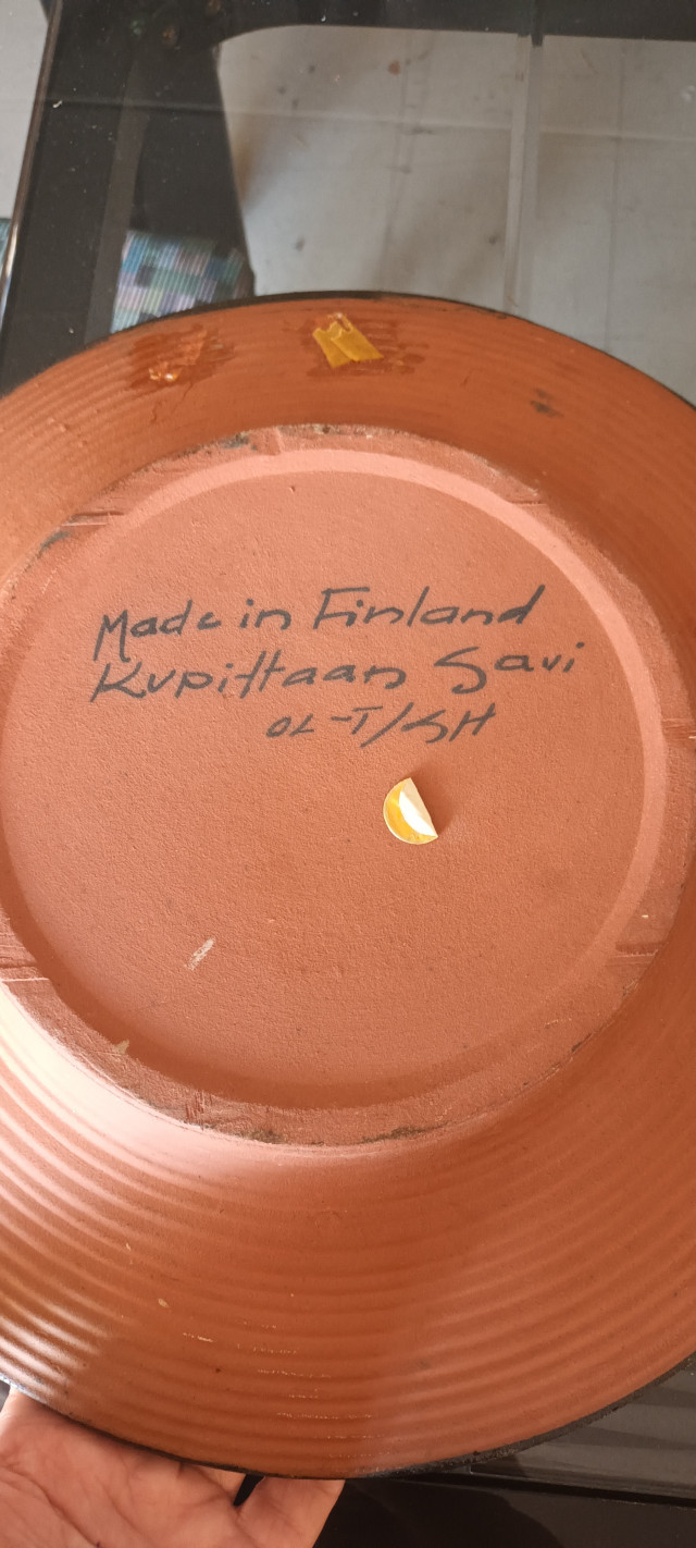 Kupittaan savi lautanen