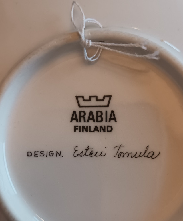 Arabia seinälautaset