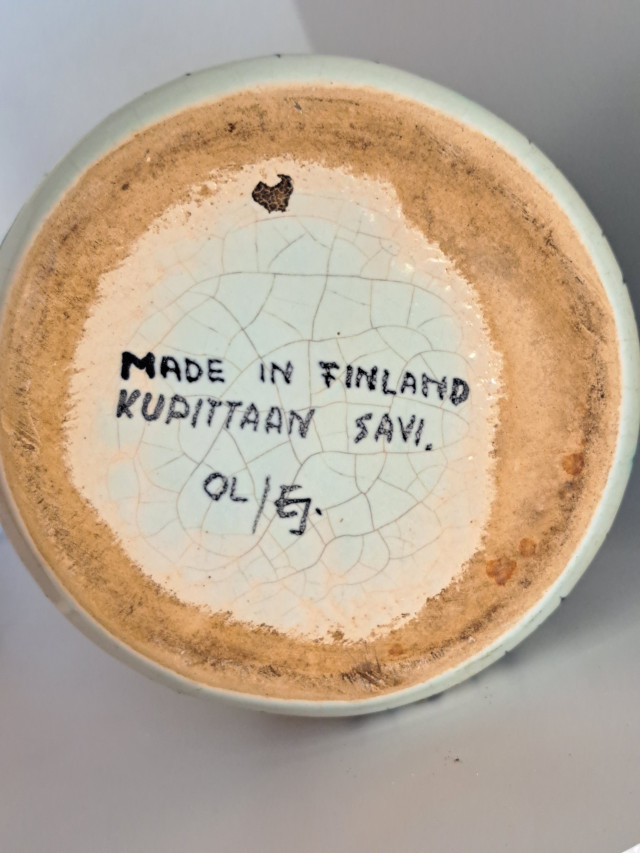 Maljakko Kupittaan Savi Oy keramiikkaa