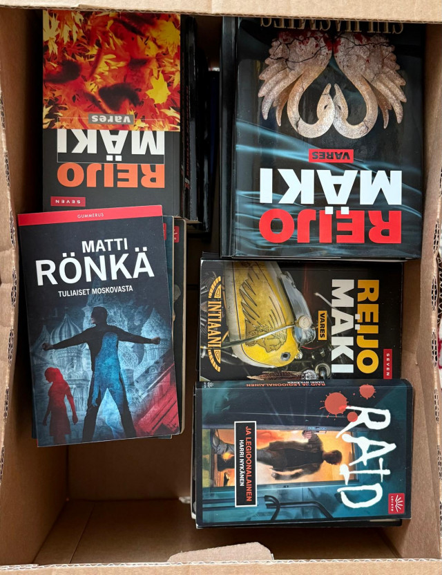 Reijo Mäen kirjallisuutta.