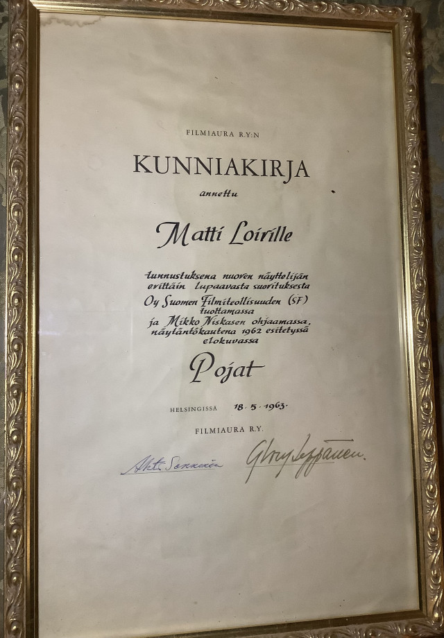 Pojat kirja ja kunniakirja Pojat elokuvaosasta