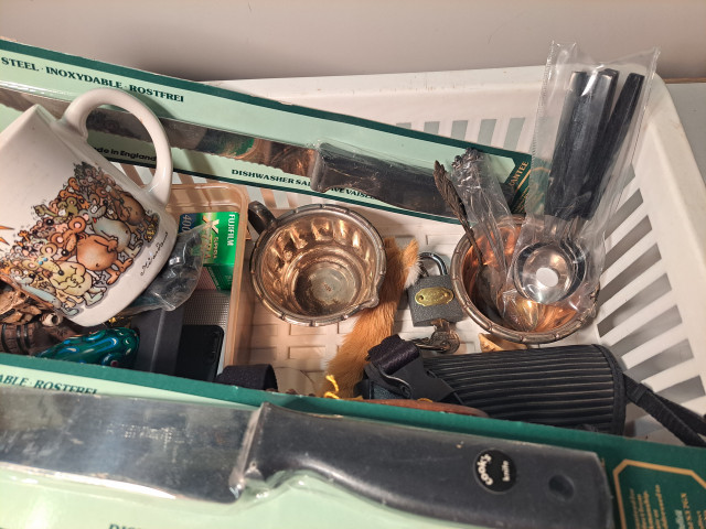 Laatikollinen tavaraa