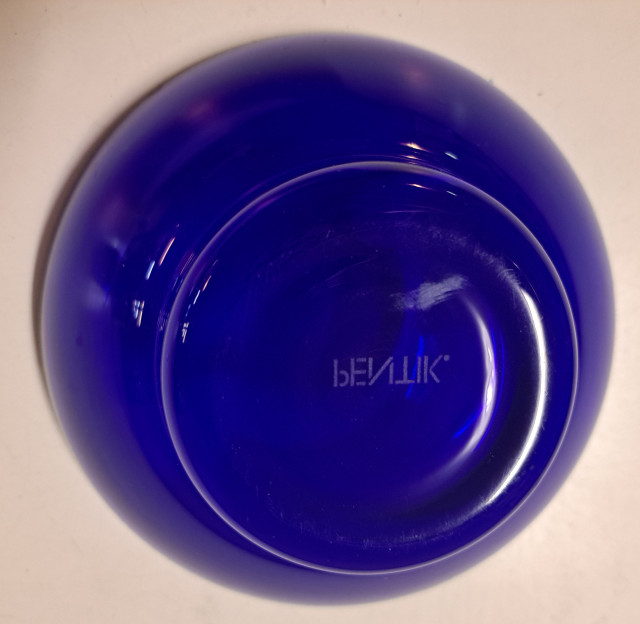 Pentik sininen astia