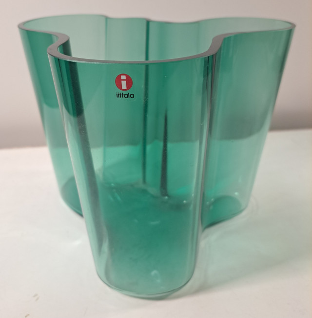 Iso Aalto-maljakko, happosigneerattu