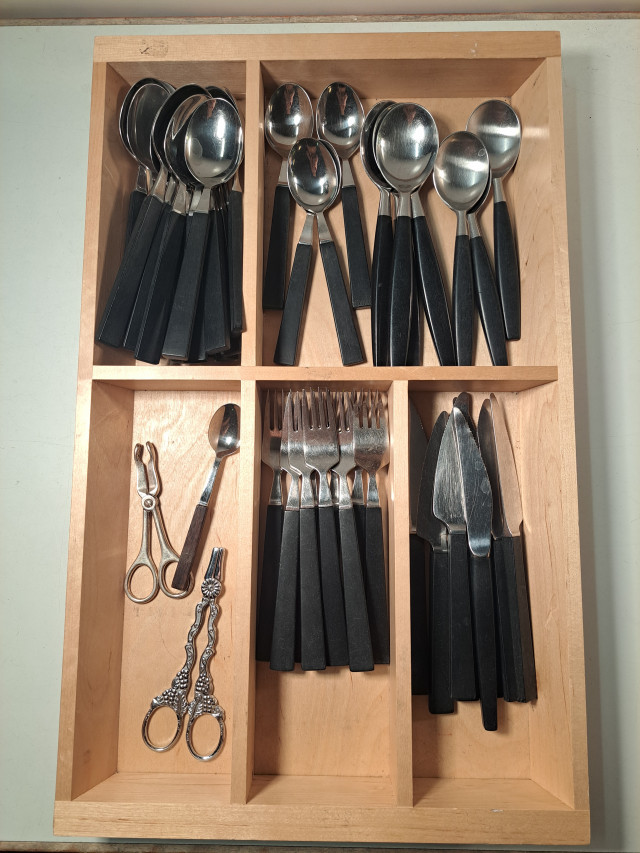 Trianale Cardberg aterimia