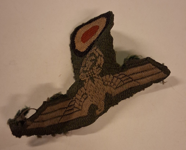 Saksalainen Kangas Hattukokardi