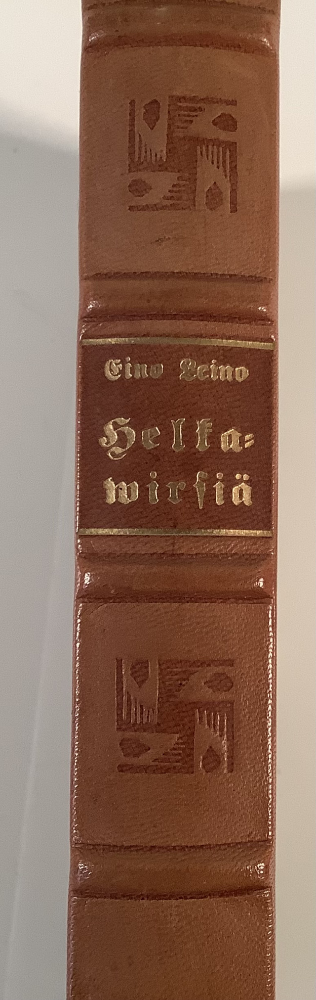 Eino Leino Helkavirsiä kuvitettu 2.painos