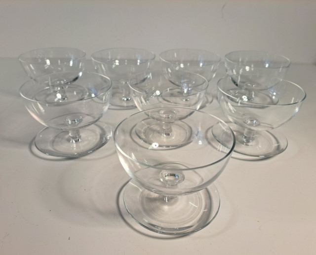 Lasiset jälkiruokakulhot 8kpl