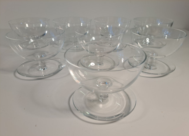 Lasiset jälkiruokakulhot 8kpl