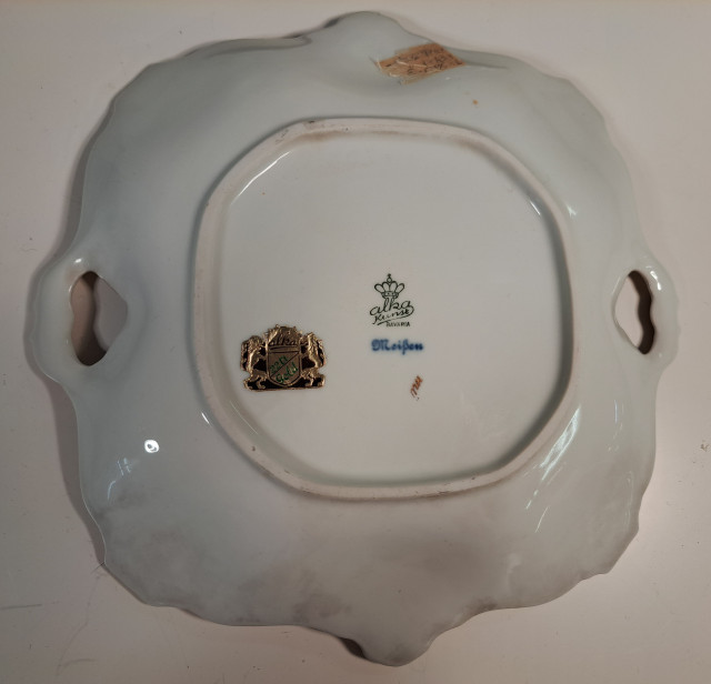 Koristeelliset lautaset