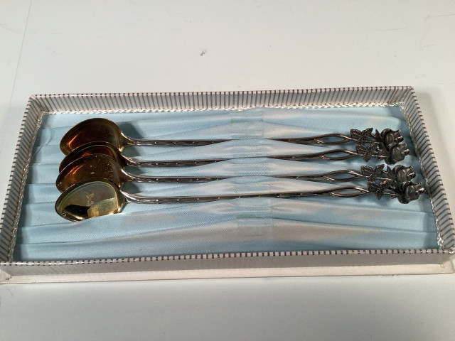 Hopeiset lusikat 4 kpl