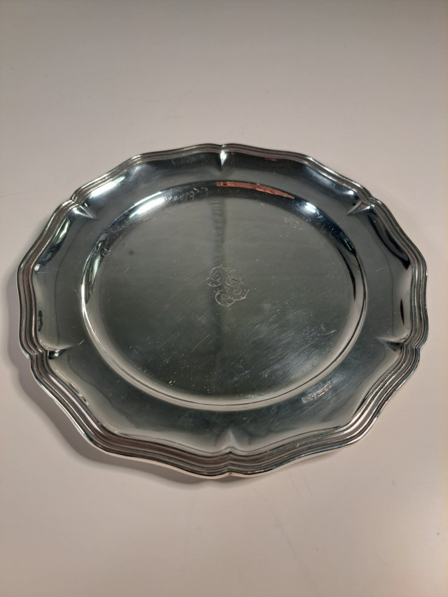 Hopealautanen, kaiverrus