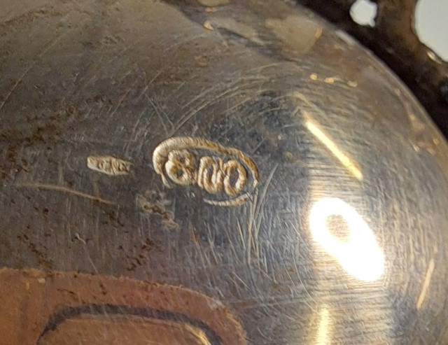 Hopeinen sokeriastia