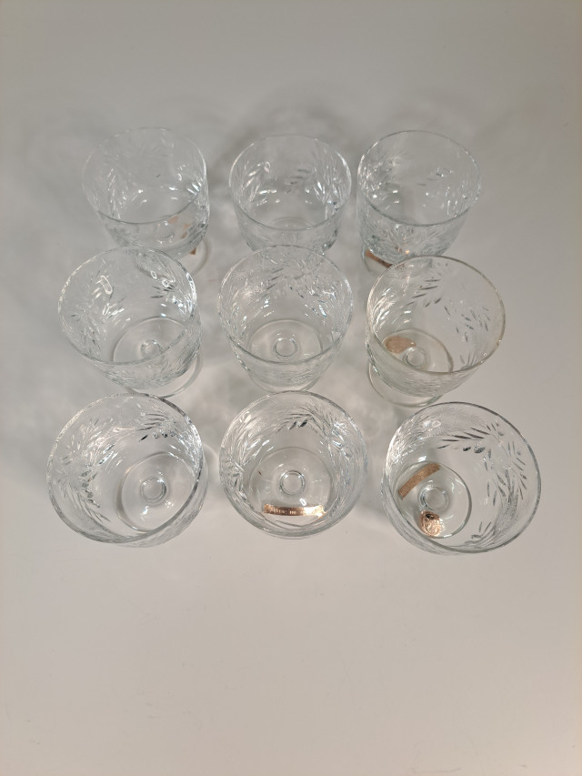 Pienet jalalliset kristallilasit USSR 9kpl