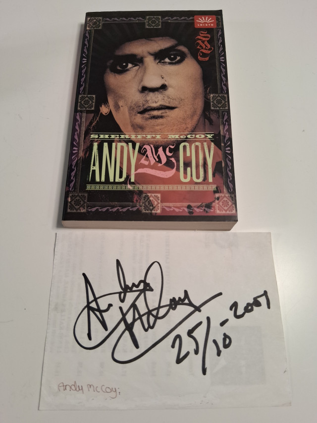 Kirja ja nimikirjoitus