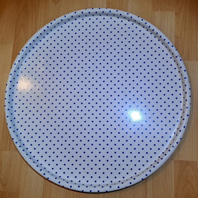 Iso pyöreä vanha tarjotin, halkaisija 49cm