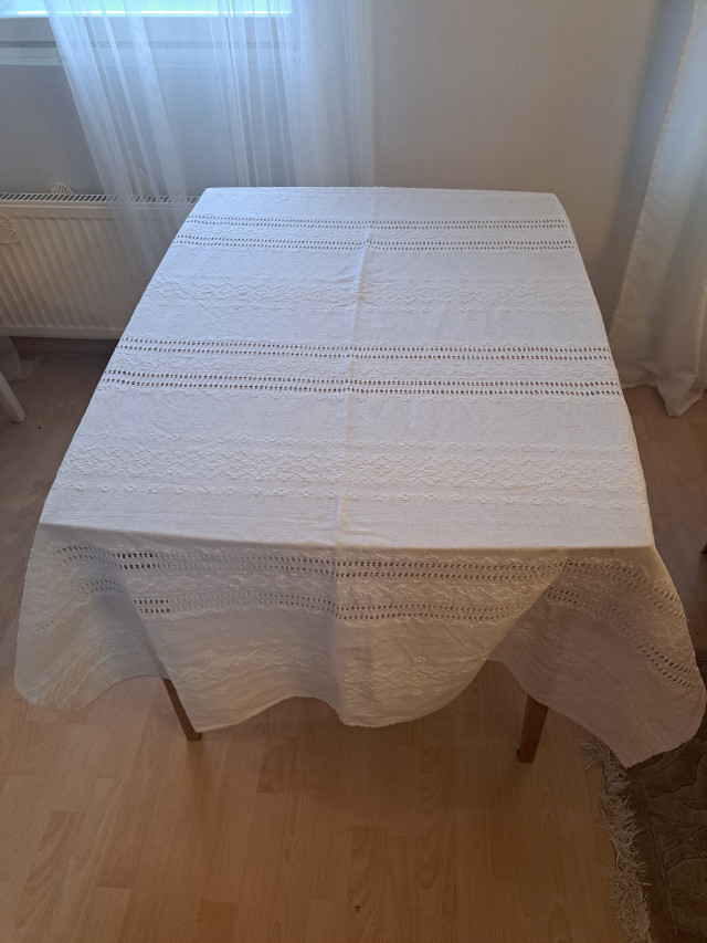 Pöytäliina Pellavaa