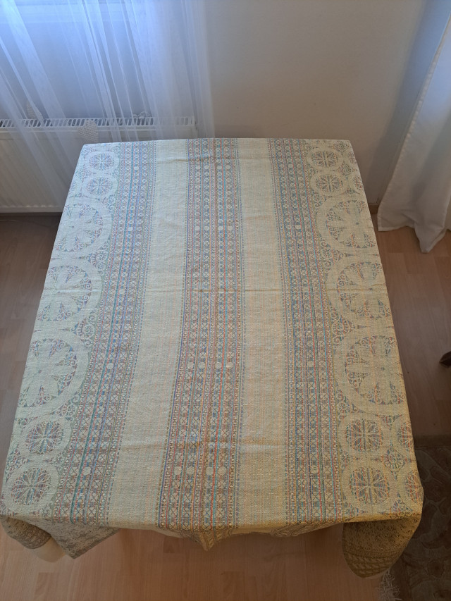 Pöytäliina Pellavaa