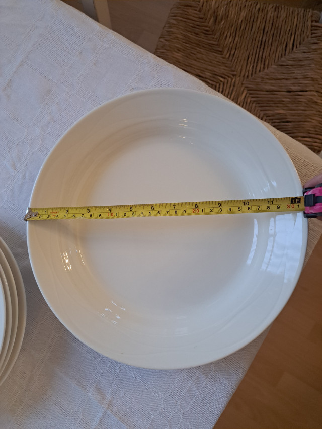 Kultakeramiikka Taru astiastoa