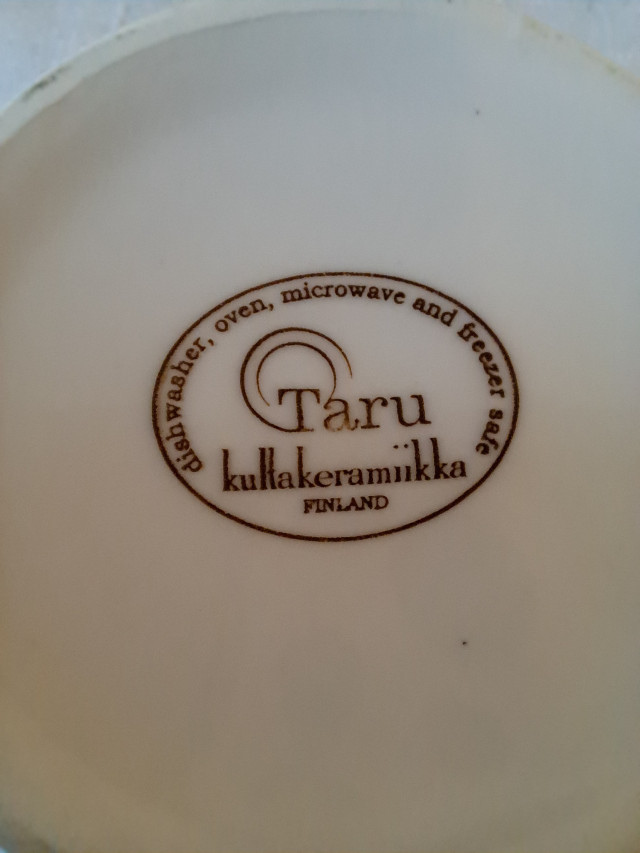 Kultakeramiikka Taru astiastoa