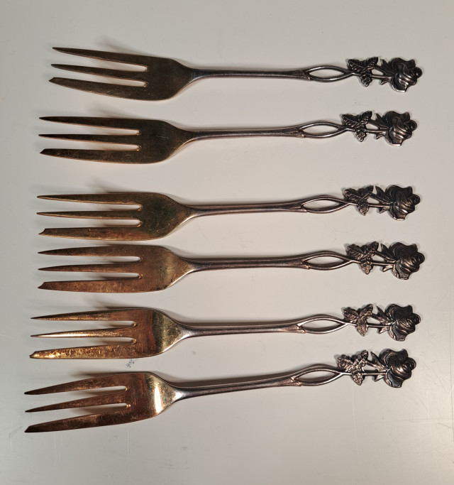 Hopeiset haarukat 6kpl