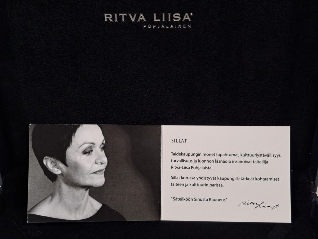 Ritva Liisa Pohjalainen kaulakoru hopeaa