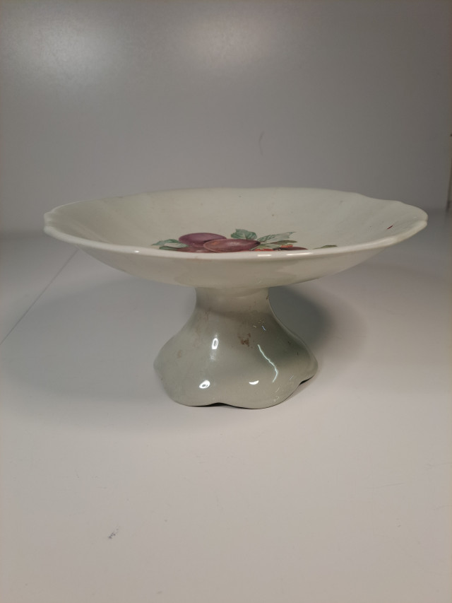 Vanha Arbian jalallinen tarjoilukulho