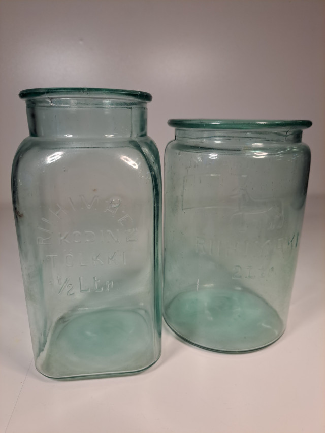 Riihimäen lasiastiat