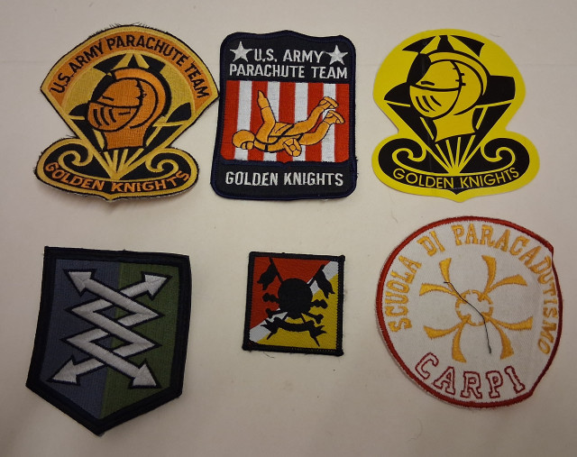 Erä sotilasmerkkejä