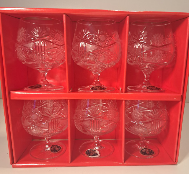 Brandylasit kristallia