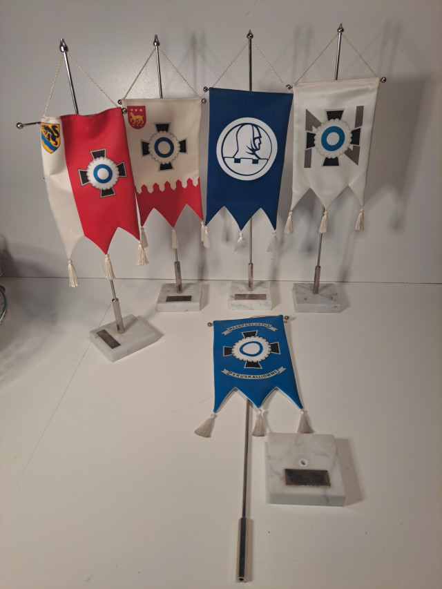 Maanpuolustus viirit