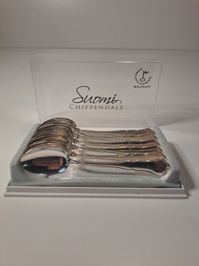 Hopeiset kahvilusikat Chippendale