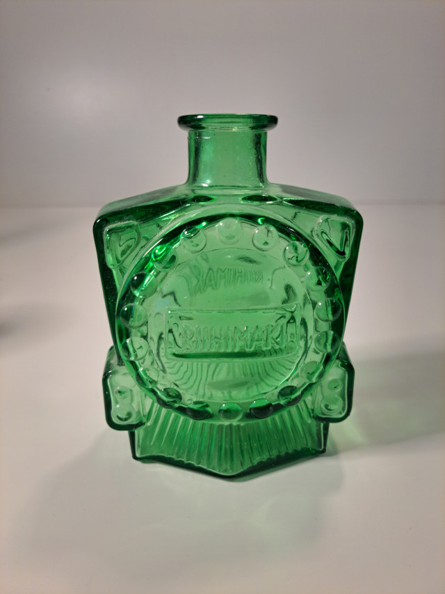 Riihimäen lasi Veturipullo, Erkkitapio Siiroinen