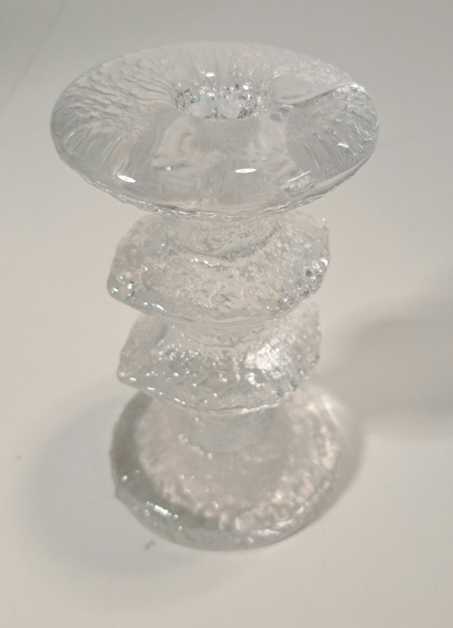 Kaksi solmuinen Festivo kynttilänjalka Timo Sarpaneva