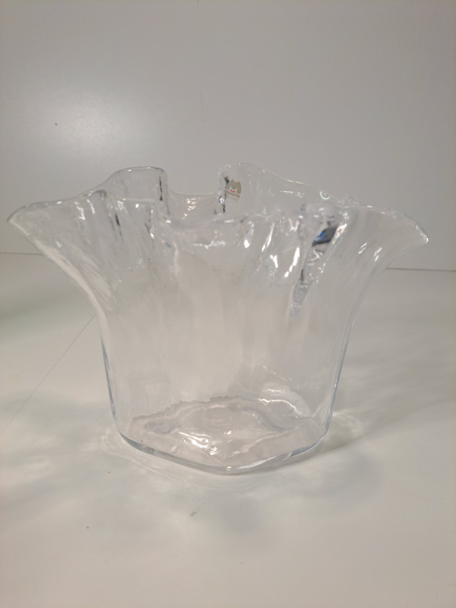 Muurlan Eva maljakko suunnittelija Pertti Kallioinen