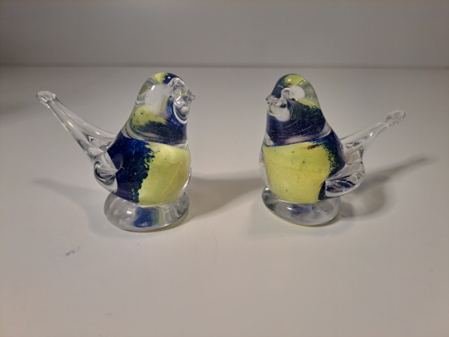 Pienet lasilinnut käsintehdyt