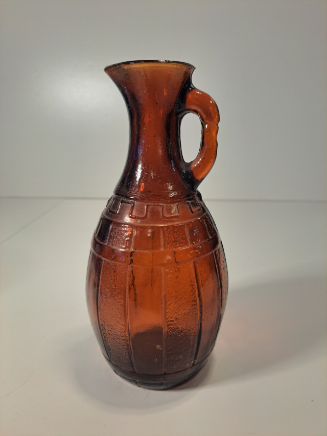 Vintage rustiikkinen lasikannu