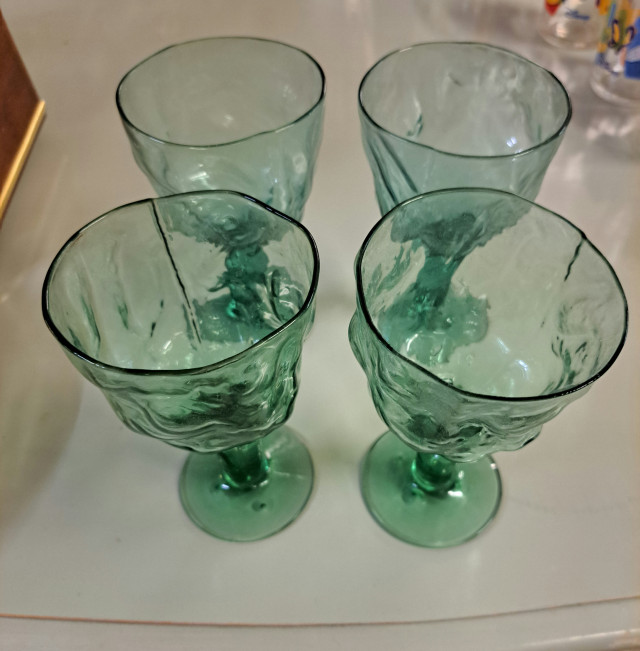 Humppila Fantasia sarjan viinilasit 4 kpl