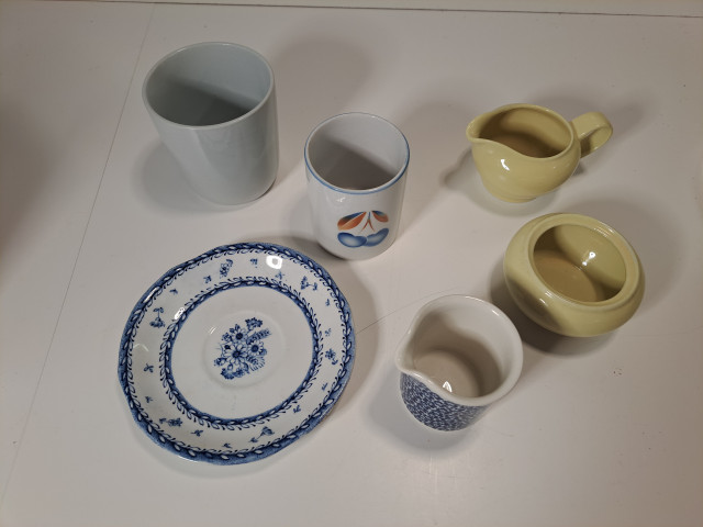 Erä Arabian astioita