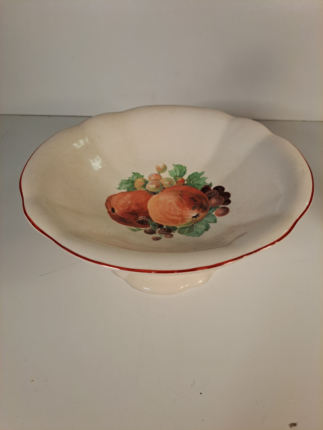 Arabian jalallinen tarjoiluastia