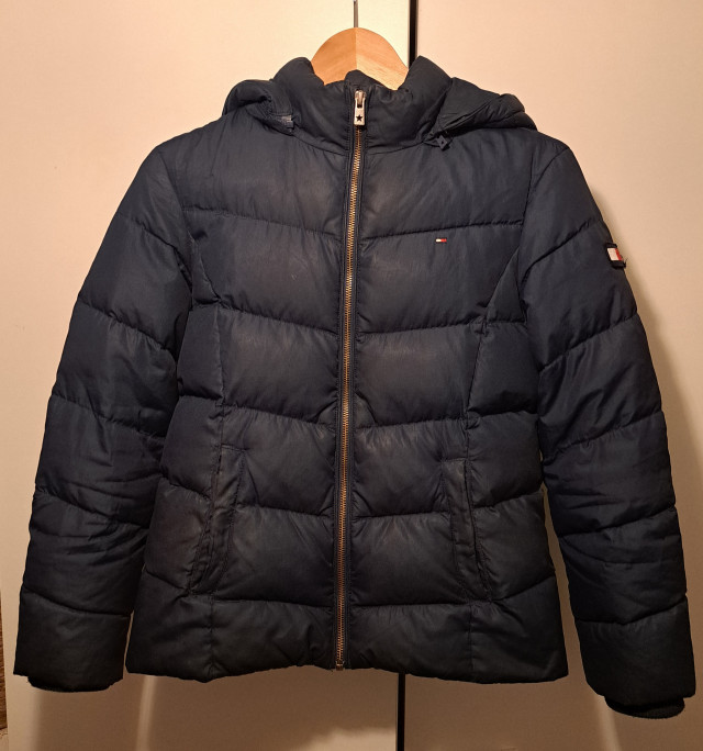 Tommy Hilfiger tyttöjen untuvatakki koko 152