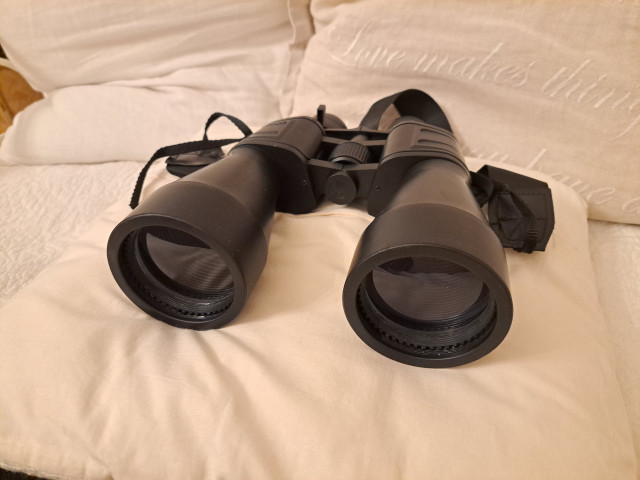 Kiikarit linssinsuojuksilla+suojalaukku