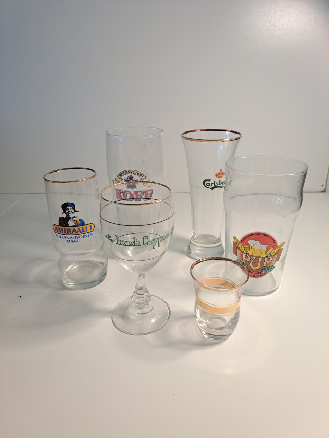 Oluttuopit ym. 6kpl (Pup, Koff, Amiraali, Irish Coffee ym)