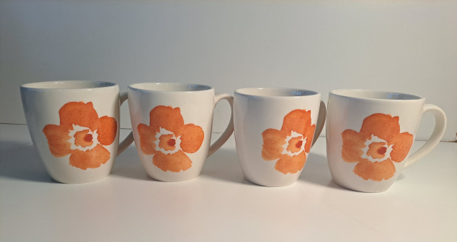 Isot kahvikupit 4 kpl