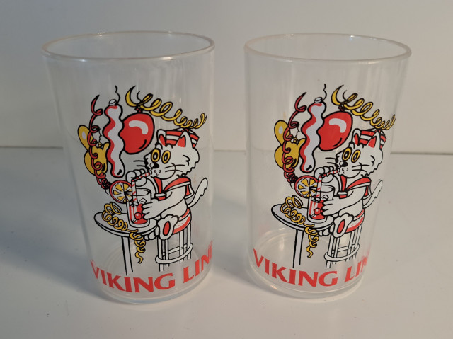 Vintage muoviset Viking Line mukit 2kpl