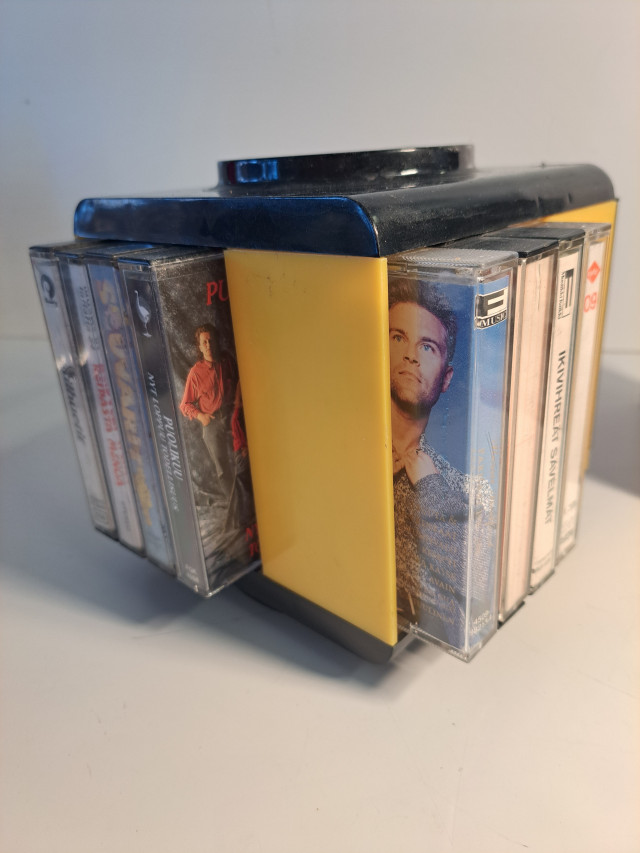 Retro pyörivä C-kasetti teline + kasetit