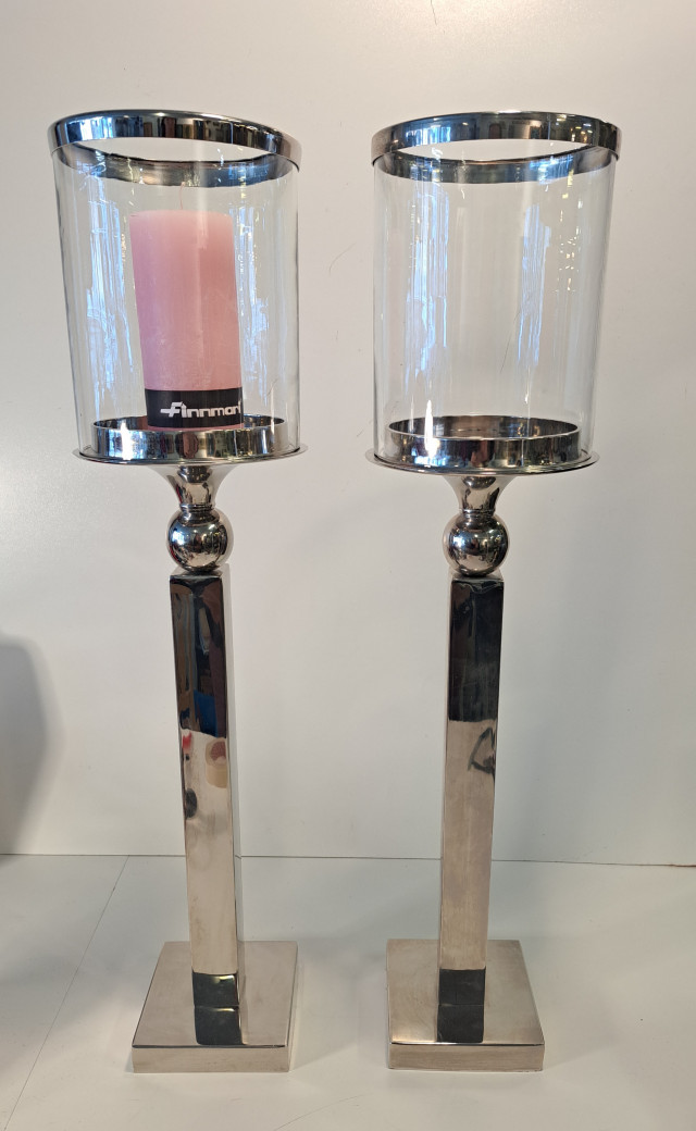 Korkeat näyttävät kynttilänjalat 2kpl